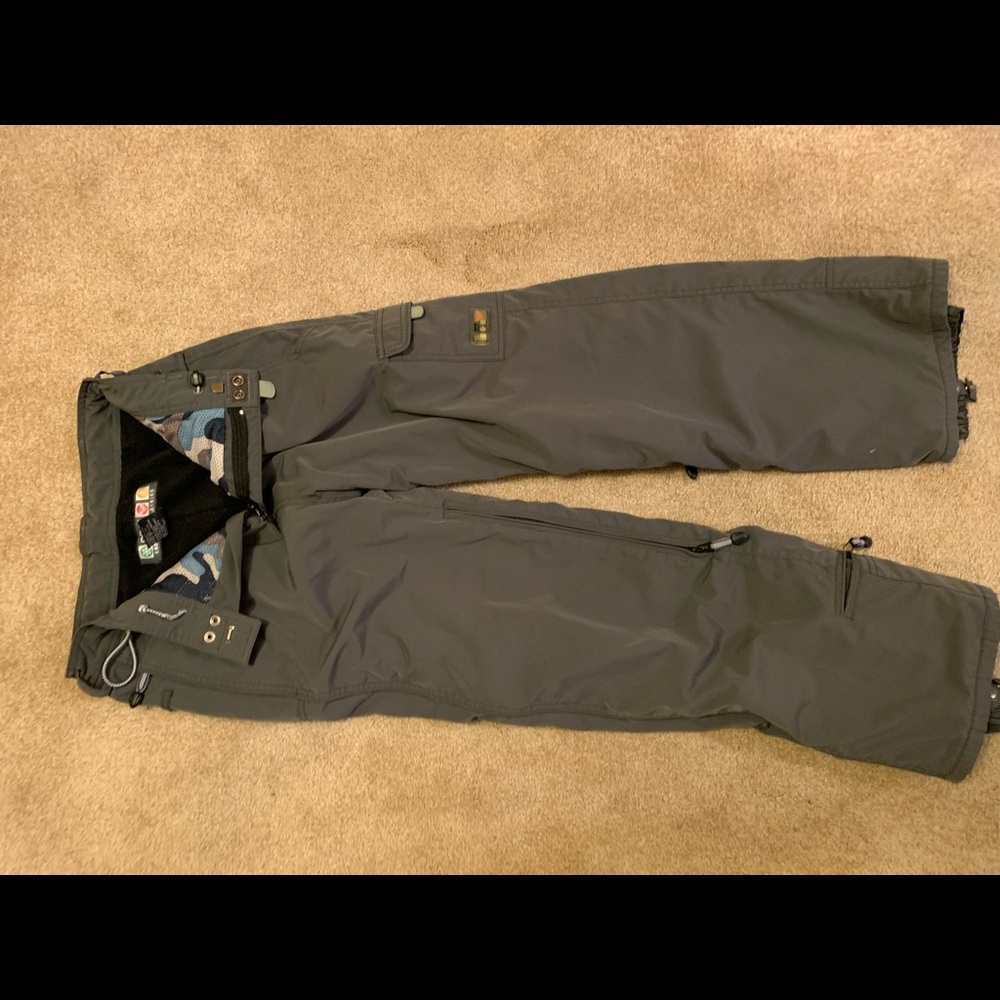 Roxy endurance series Womens size medium ski/snowboarding pants